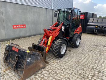 Zglobni utovarivač MANITOU MLA 5-50 H