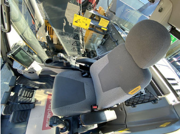 Bager guseničar Volvo ECR145: slika 3