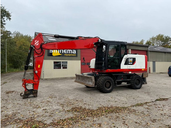 Bager točkaš CATERPILLAR M320F