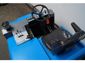 Industrijska mašina za metenje Isal PB155 LPG: slika 3 Industrijska mašina za metenje Isal PB155 LPG: slika 3