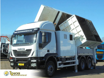 Vakuumska cisterna IVECO Trakker