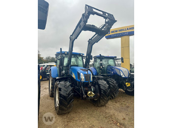 Traktor NEW HOLLAND T6070