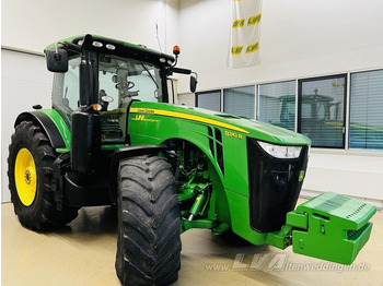 Traktor John Deere 8310R: slika 2