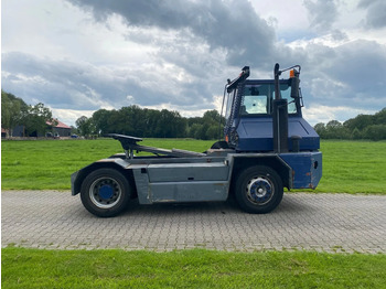 Terminalni traktor Sisu E TRX 182 | HYDROLIC | CENTRAL LUBRIGATION | NO RUST !!!: slika 3