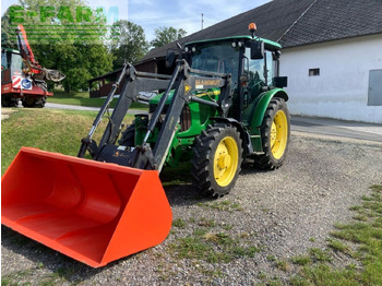 Traktor JOHN DEERE 5820