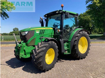 Traktor JOHN DEERE