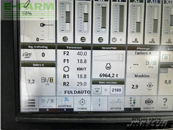Traktor John Deere 6215r: slika 2