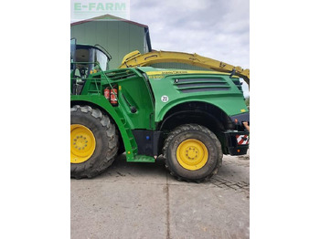 Kombajn za stočnu hranu JOHN DEERE 8200