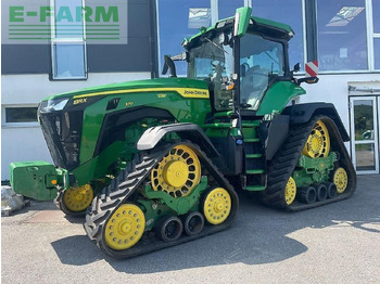 Traktor JOHN DEERE