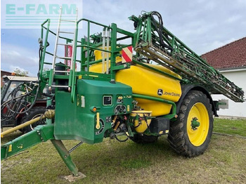 Vučena prskalica JOHN DEERE
