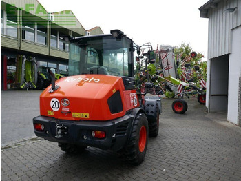 Mini bager Kubota r090: slika 3