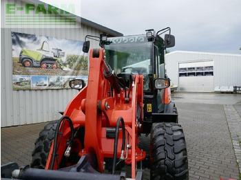 Mini bager Kubota r090: slika 5