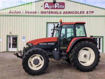 Traktor NEW HOLLAND