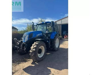 Traktor NEW HOLLAND T7