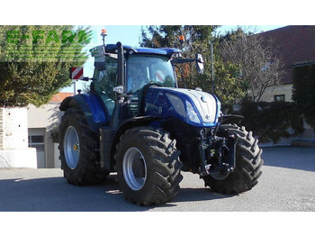 Traktor NEW HOLLAND T7