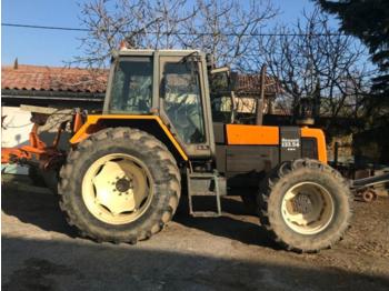 Traktor Renault 133-54 TZ: slika 1