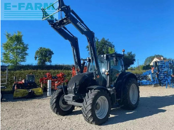 Traktor VALTRA N134