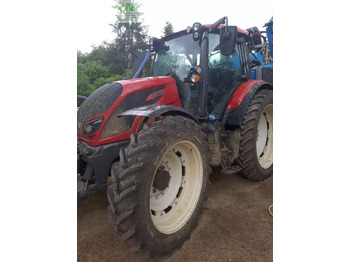 Traktor VALTRA N134