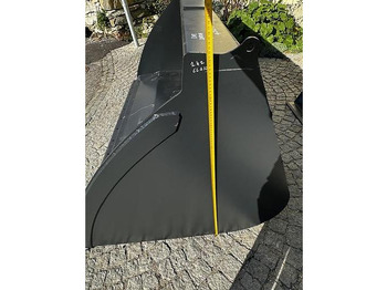Novu Kašika Big Volumenschaufel 250 cm mit Claas Scorpion Aufnahme: slika 4