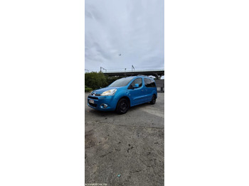 Automobil CITROËN