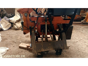 Kranska kosilica Epareuse Rousseau M65C K01 F35: slika 4 Kranska kosilica Epareuse Rousseau M65C K01 F35: slika 4