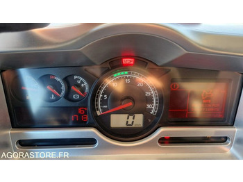 Tegljač RENAULT Premium