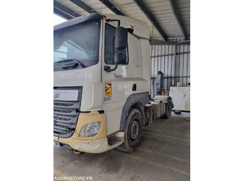 Tegljač DAF CF