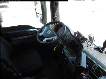 Lizing MAN TGS 28.320 6x2-4 BL HS HL Olympus 21 - Omni-DEKA MAN TGS 28.320 6x2-4 BL HS HL Olympus 21 - Omni-DEKA: slika 4 Lizing MAN TGS 28.320 6x2-4 BL HS HL Olympus 21 - Omni-DEKA MAN TGS 28.320 6x2-4 BL HS HL Olympus 21 - Omni-DEKA: slika 4