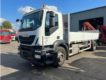 Kamion sa dizalicom IVECO Stralis