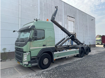 Kamion sa hidrauličnom kukom VOLVO FM 410