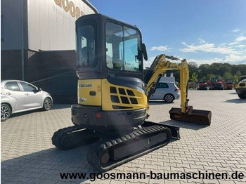 Mini bager NEW HOLLAND E 29 B SR: slika 4 Mini bager NEW HOLLAND E 29 B SR: slika 4