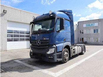 Tegljač MERCEDES-BENZ Actros 1843