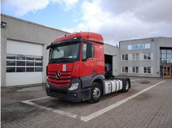 Tegljač MERCEDES-BENZ Actros 1843