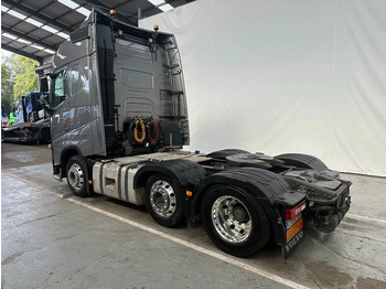 Tegljač Volvo FH 13.460 Globetrotter / 6x2 / VEB / 469612 km / EURO 6 /PTO: slika 3