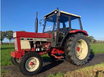 Traktor INTERNATIONAL