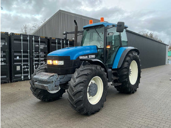 Traktor NEW HOLLAND 8360