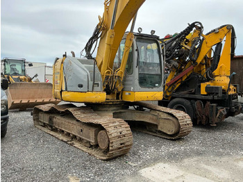 Bager guseničar NEW HOLLAND