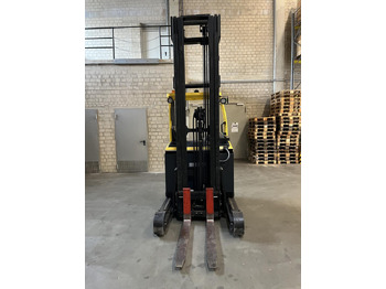 Regalni viljuškar Hyster R1.6: slika 3 Regalni viljuškar Hyster R1.6: slika 3