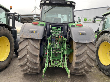 Traktor John Deere 6215R: slika 3