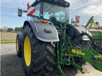 Traktor John Deere 6215R: slika 3