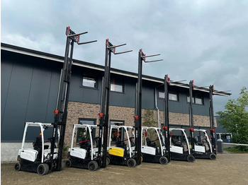 Električni viljuškar Hyster J1.8XN MWB 1.8 ton Triplex Freelift Sideshift Positioner Elektra Heftruck Accu 2023: slika 4 Električni viljuškar Hyster J1.8XN MWB 1.8 ton Triplex Freelift Sideshift Positioner Elektra Heftruck Accu 2023: slika 4