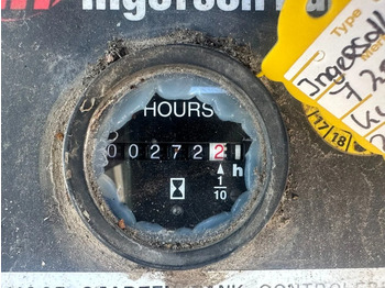 Kompresor za vazduh Ingersoll Rand 720 R1051SF Kubota D1005 Diesel Compressor 2000 L / min 17.5 kW 8.6 Bar: slika 4 Kompresor za vazduh Ingersoll Rand 720 R1051SF Kubota D1005 Diesel Compressor 2000 L / min 17.5 kW 8.6 Bar: slika 4