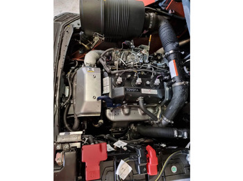 Dizel viljuškar TOYOTA