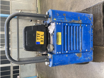 Zglobni utovarivač Knikmops 90: slika 2 Zglobni utovarivač Knikmops 90: slika 2