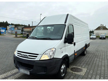 Dostavno vozilo sa zatvorenim sandukom Iveco Daily 35C15 Furgon L4H2 Brygadówka 6-seater Doka Dubel Cabin: slika 2
