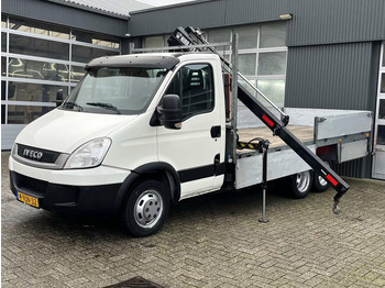 Dostavno vozilo s ravnom platformom IVECO Daily