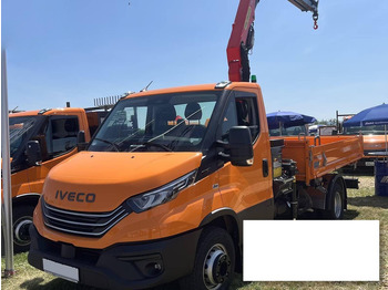 Kamion sa tovarnim sandukom IVECO Daily 70c18