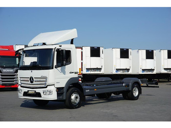 Kamion sa golom šasijom i zatvorenom kabinom Mercedes-Benz ATEGO / 1523 / ACC / EURO 6 / PODWOZIE DO ZABUDOWY / DŁ. 6,75 M: slika 2