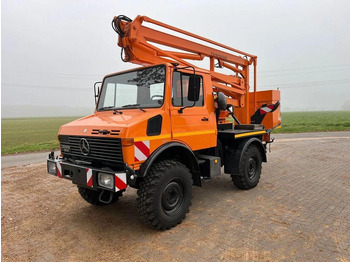 Kamion UNIMOG