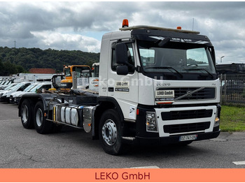 Kamion sa hidrauličnom kukom VOLVO FM 400